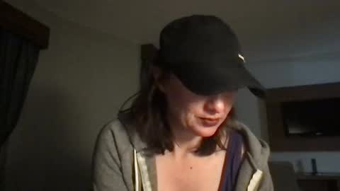 Wifey online show from February 22, 8:26 am