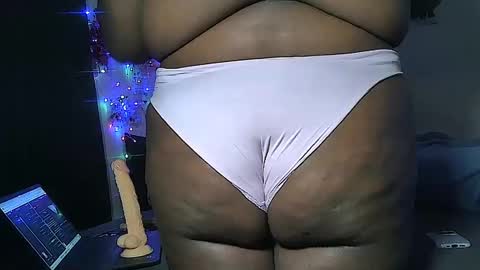 Snapshot of misstrezzkristina chatting on February 9, 1:45 am Misstrezzkristina online show from February 9, 1:45 am