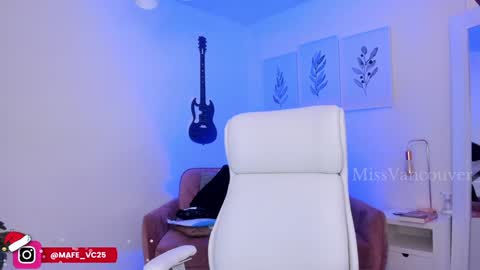 Snapshot of missvancouver_ chatting on January 7, 11:24 pm Mafe Jimenez online show from January 7, 11:24 pm