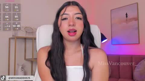 Snapshot of missvancouver_ chatting on February 27, 11:48 pm Mafe Jimenez online show from February 27, 11:48 pm