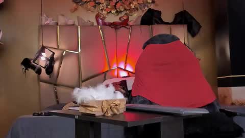 Victoria  online show from November 20, 11:17 pm