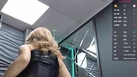 Darsy online show from September 12, 2:35 pm