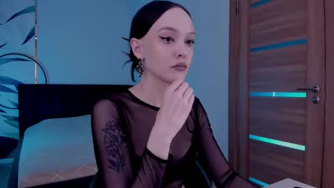 Mistress Mia online show from September 14, 9:45 pm