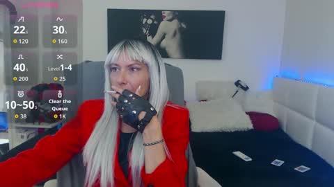 MistressEvelyn  online show from October 14, 11:13 am