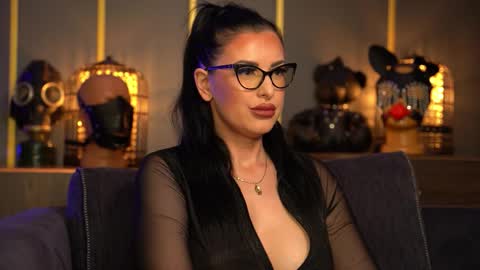 Mistress Kelly online show from March 9, 2:15 am