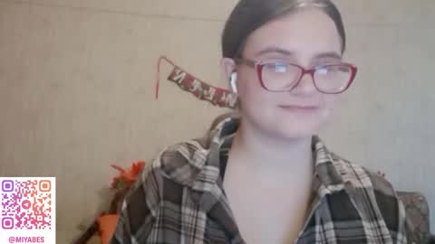 Milana online show from November 15, 7:20 am