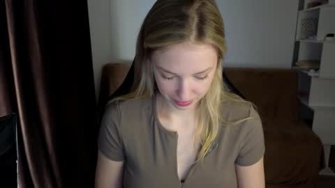 Lili online show from December 30, 10:10 am