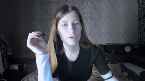 Lili online show from November 7, 9:48 am