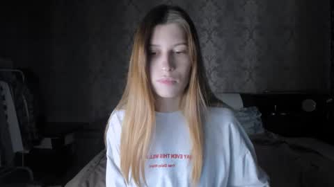 Lili online show from October 6, 10:32 am