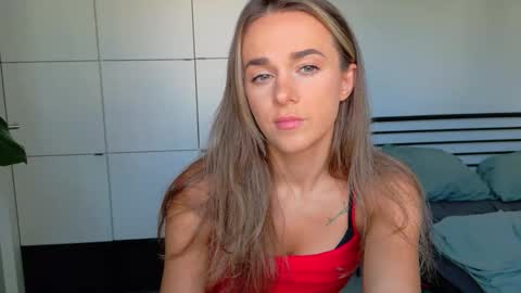 mmminnie online show from September 8, 2:49 pm