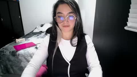 Sam online show from February 3, 6:33 am