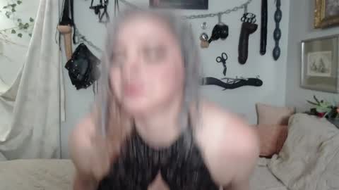 MohawkMischief online show from January 11, 1:37 am