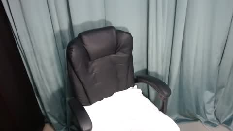 erika online show from March 1, 8:56 am