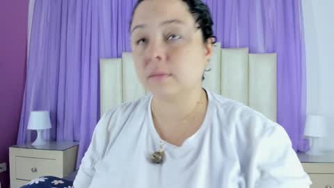 Hey Guys  Im Mollie online show from January 18, 12:15 pm