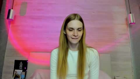 Molly Hunt online show from February 23, 1:21 pm