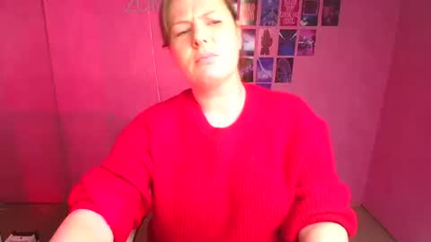 Molly online show from January 10, 1:05 pm