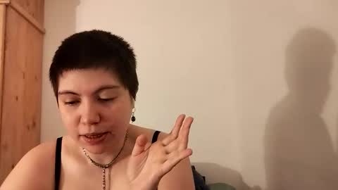 Molly Pop online show from November 8, 11:32 pm