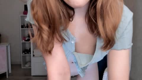 Snapshot of molly_soft chatting on February 7, 3:13 am Molly online show from February 7, 3:13 am