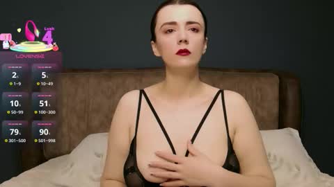 Molly online show from May 30, 9:22 pm