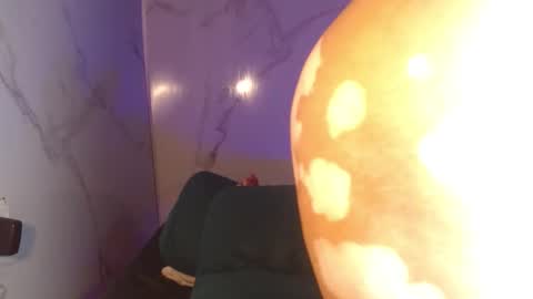  MOLLY  GUNSG online show from January 15, 10:38 pm