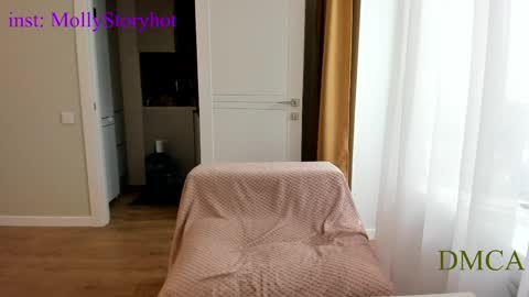 AngelMomm online show from April 9, 6:19 am