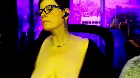 MollySun Nina Randmann online show from March 19, 6:45 pm