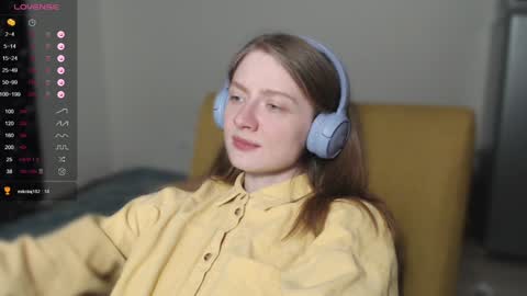 Snapshot of mollytucker chatting on December 8, 1:58 pm mollytucker online show from December 8, 1:58 pm