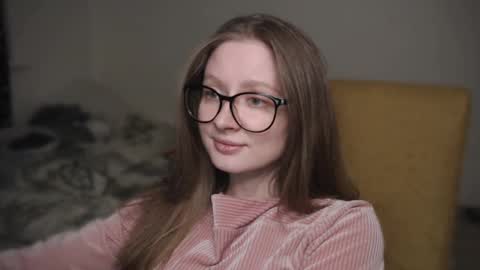 Snapshot of mollytucker chatting on February 9, 1:35 pm mollytucker online show from February 9, 1:35 pm