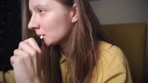 Snapshot of mollytucker chatting on February 16, 3:59 pm mollytucker online show from February 16, 3:59 pm