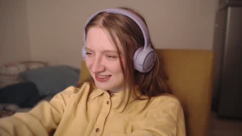 Snapshot of mollytucker chatting on December 20, 2:16 pm mollytucker online show from December 20, 2:16 pm