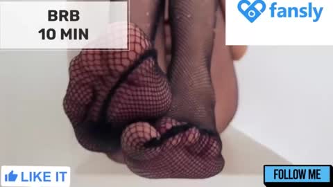 Snapshot of mommy_cum chatting on February 3, 2:03 am Mommy online show from February 3, 2:03 am