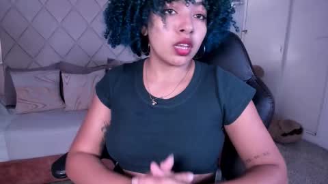 Momo  online show from November 24, 10:45 pm