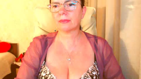 monica online show from June 29, 8:10 am