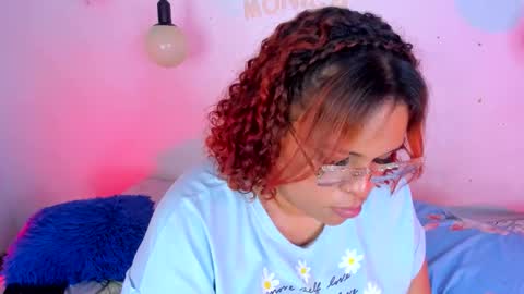 aleja      independent model       online show from December 18, 1:10 am