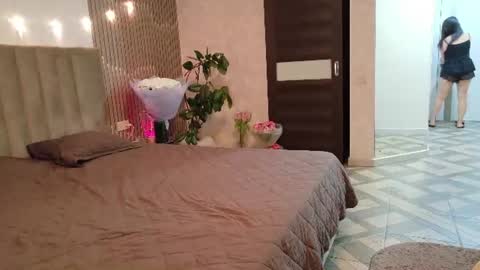 monica_weisss online show from July 28, 10:31 pm