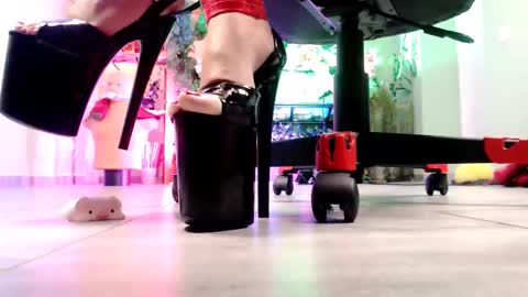 Monika online show from October 12, 1:46 pm