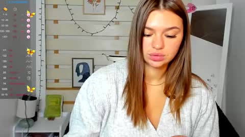 Monika online show from October 22, 1:05 pm