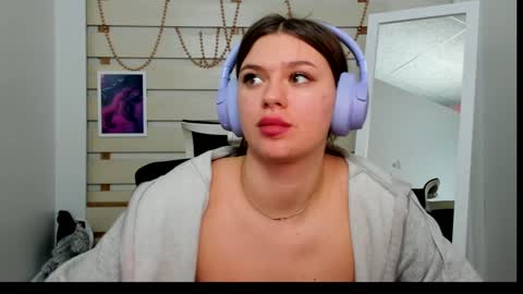 Monika online show from January 19, 5:49 pm