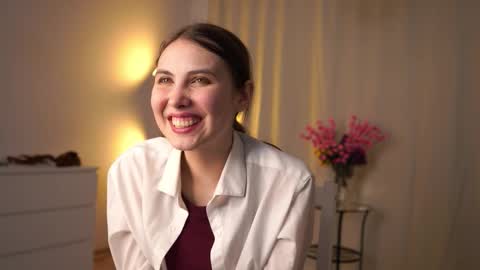 Jenny online show from November 12, 2:37 pm