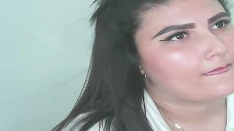 moon_0711 online show from November 22, 7:00 am