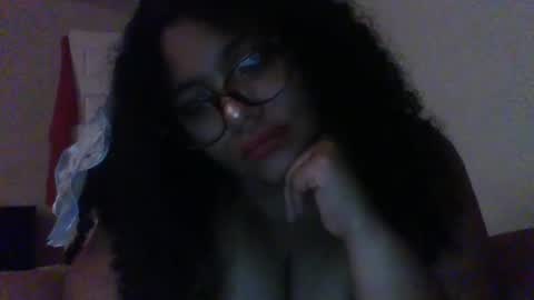 moon_264 online show from May 18, 4:07 am