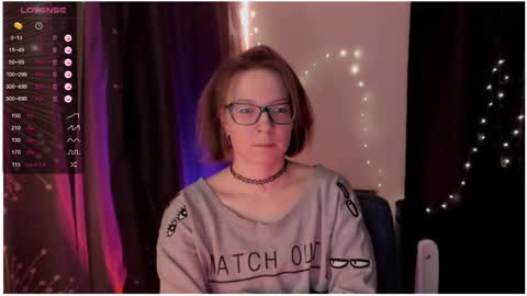 Snapshot of moon__girl chatting on March 8, 7:07 pm Roxy online show from March 8, 7:07 pm