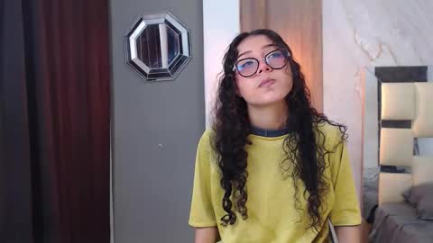 moon_and_fire_ online show from March 16, 6:28 am