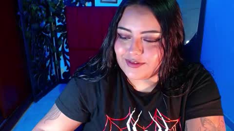 moon_sunflowers online show from November 5, 3:45 am