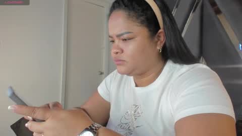 Luna  online show from February 28, 7:03 pm