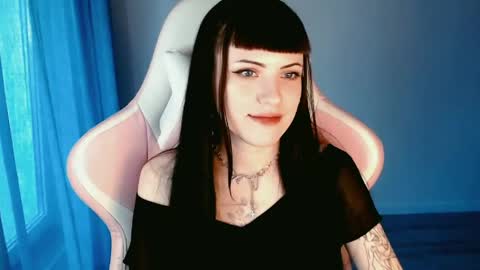  sophie  online show from May 5, 5:27 pm