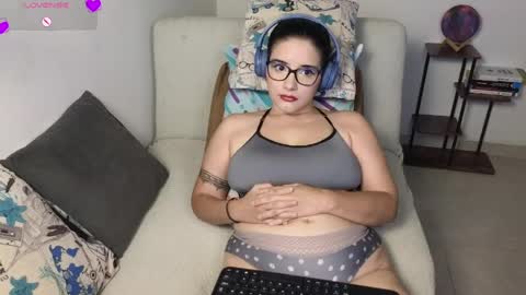 Moon Woman online show from April 6, 4:46 am