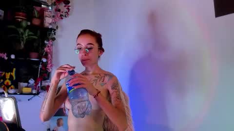 Snapshot of morgaan_19 chatting on September 16, 6:27 pm Megaan Castillo online show from September 16, 6:27 pm