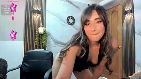 Moriah online show from November 14, 7:25 pm