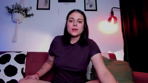 Laura online show from October 30, 11:06 pm